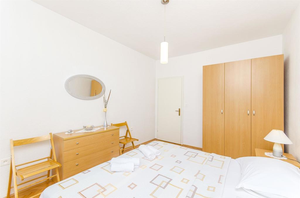 Apartments Kunac Podgora Esterno foto
