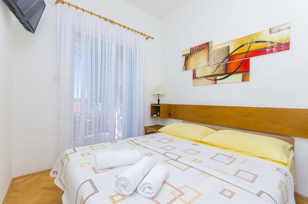 Apartments Kunac Podgora Esterno foto