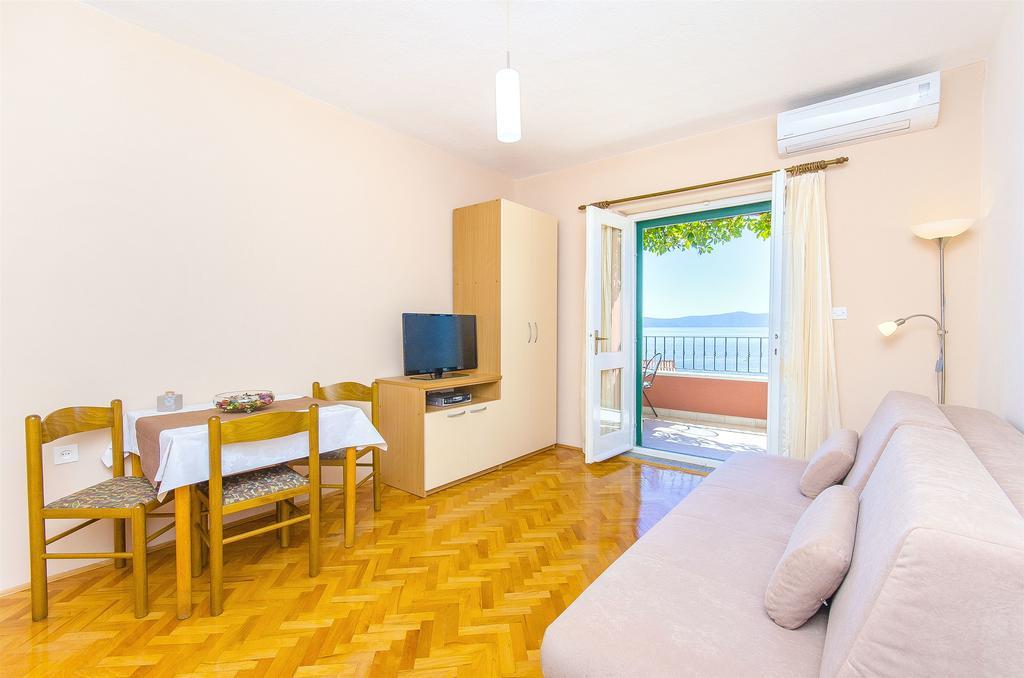 Apartments Kunac Podgora Esterno foto
